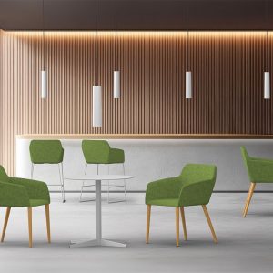 Sloop 40 Poltroncina gambe legno Segis